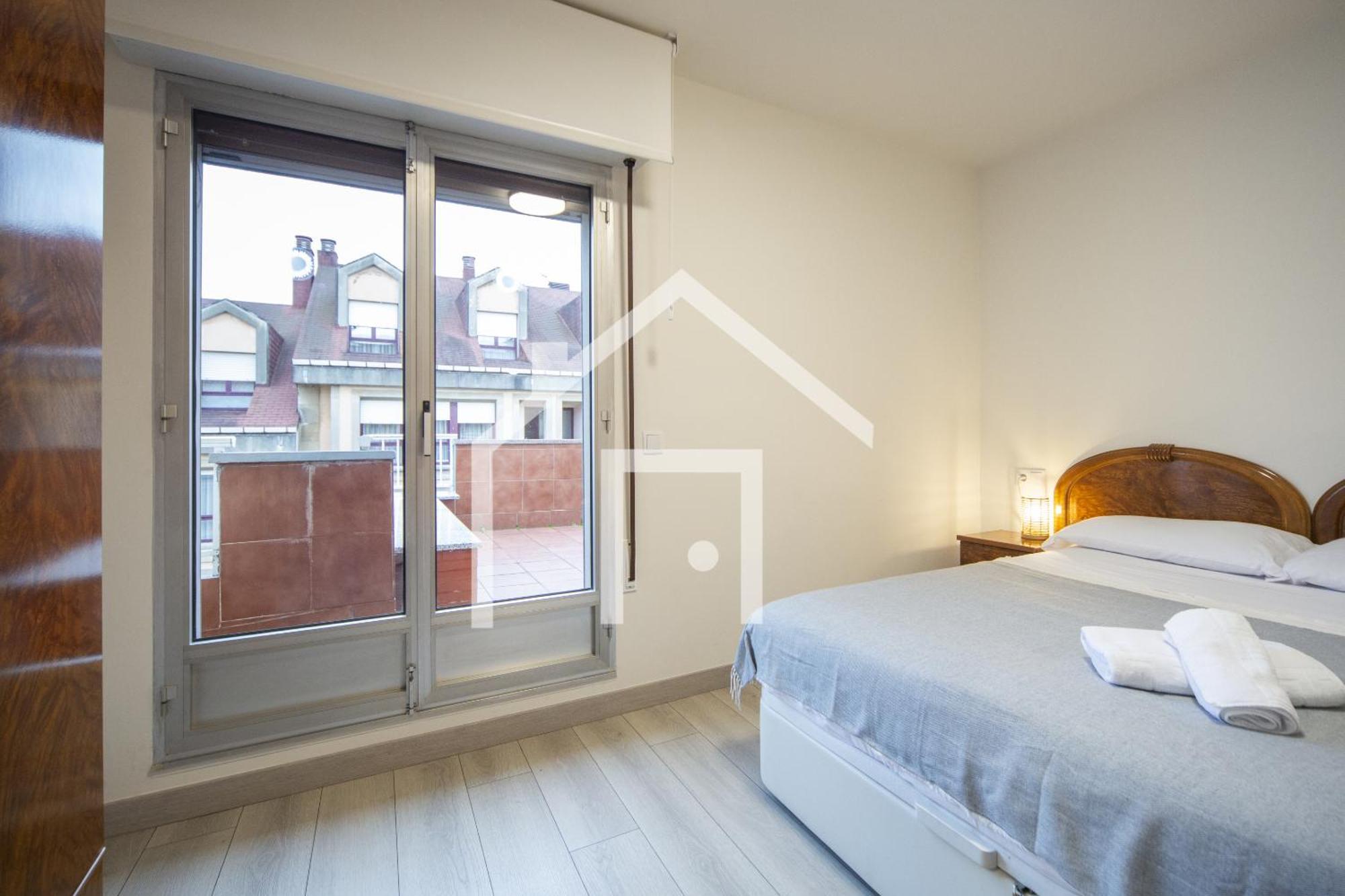 Апартаменты Atico Quintana II - Con Terraza, En El Centro Con Wifi Y Garaje Овьедо Экстерьер фото